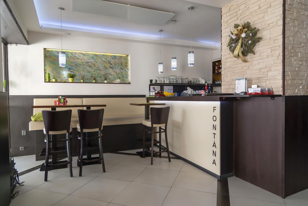 Fontana Pizzeria - Pension Ceske Budejovice Exterior foto